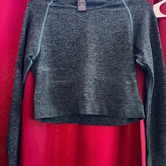 Pink active crop top long sleeve - Picture 2 of 3